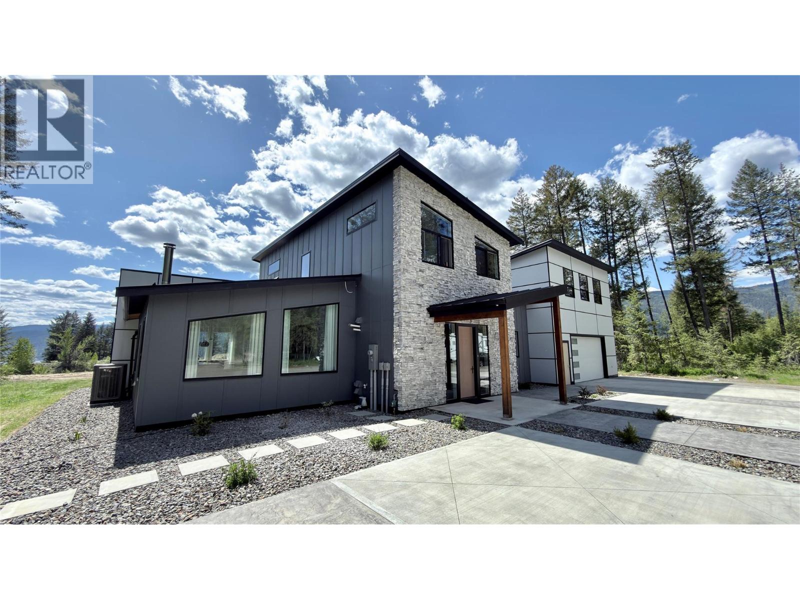 155 Caitlin Road, Christina Lake, British Columbia  V0H 1E3 - Photo 4 - 10386361