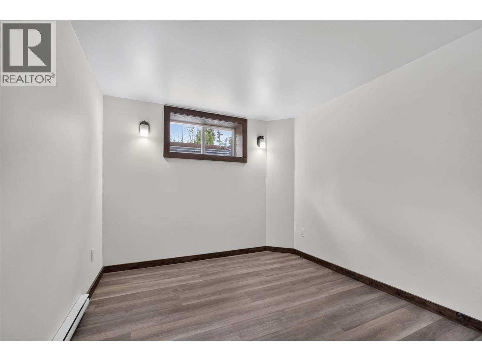 5533 33 Highway Unit# 1, Beaverdell, British Columbia  V0H 1A0 - Photo 15 - 10396121