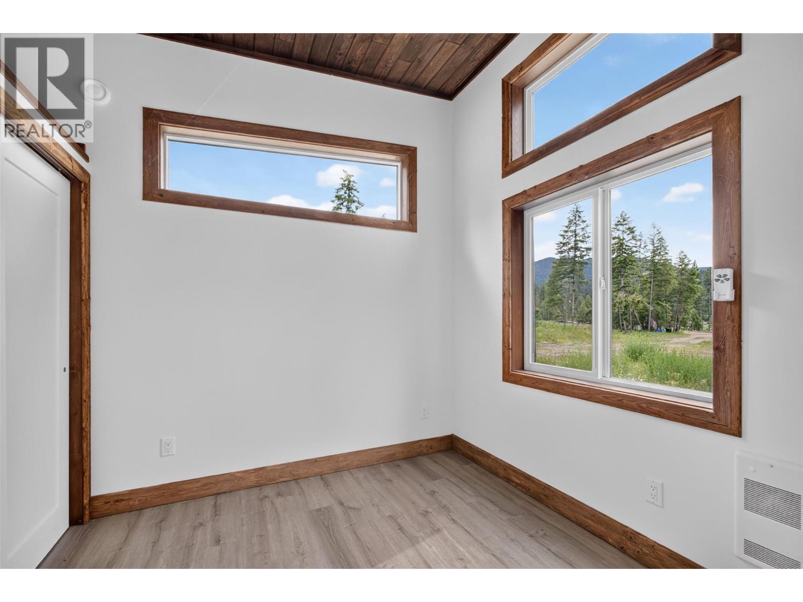 5533 33 Highway Unit# 1, Beaverdell, British Columbia  V0H 1A0 - Photo 8 - 10396121