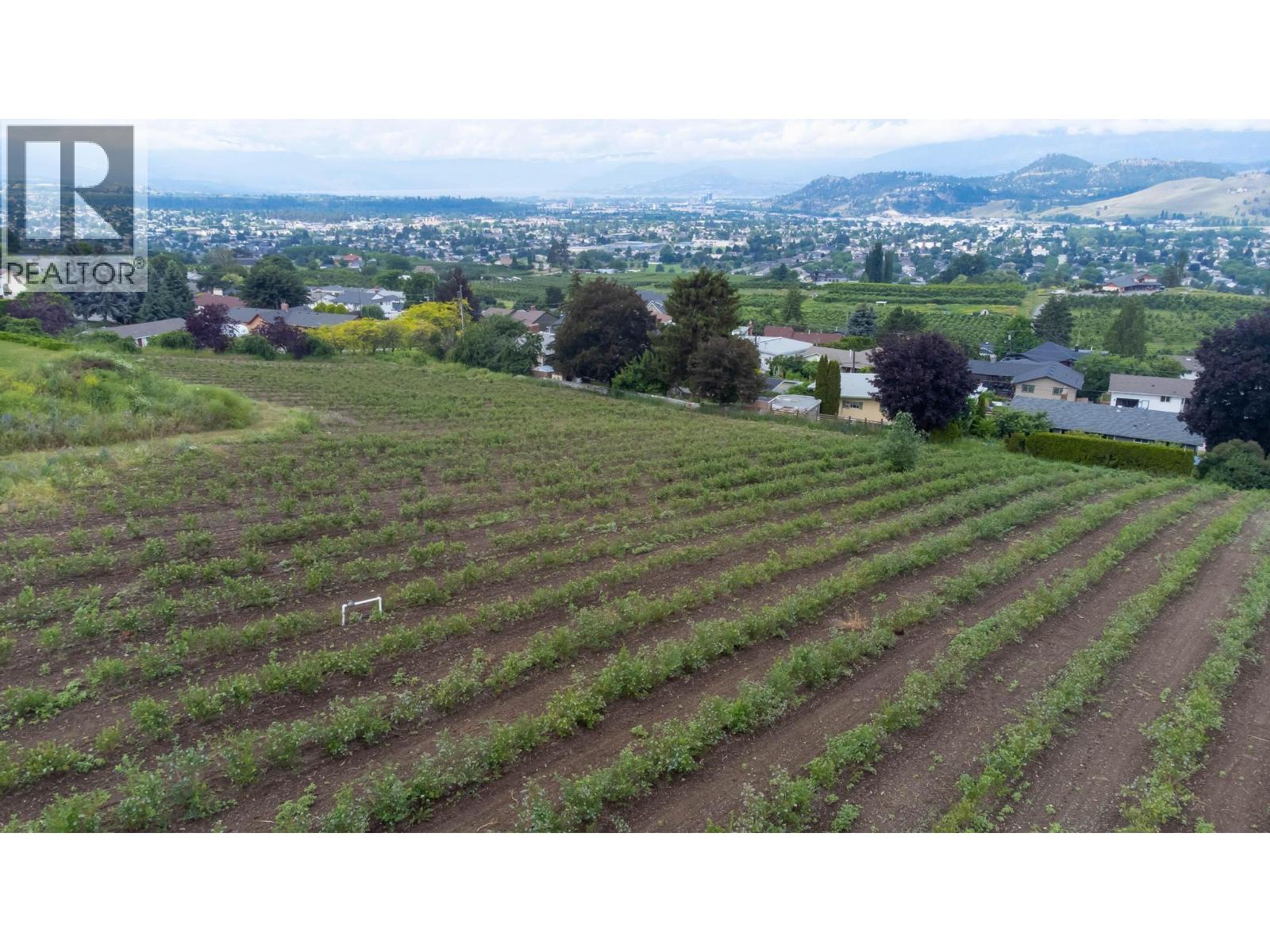 1135 Graf Road, Kelowna, British Columbia  V1P 1B8 - Photo 14 - 10396268