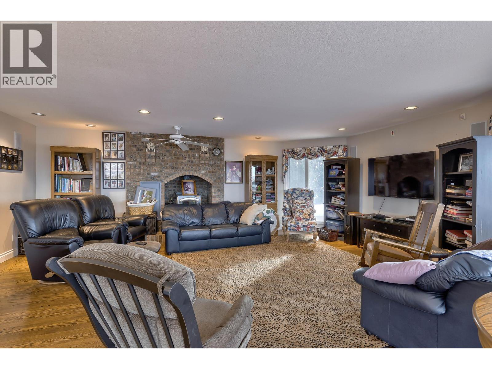 1135 Graf Road, Kelowna, British Columbia  V1P 1B8 - Photo 30 - 10396268