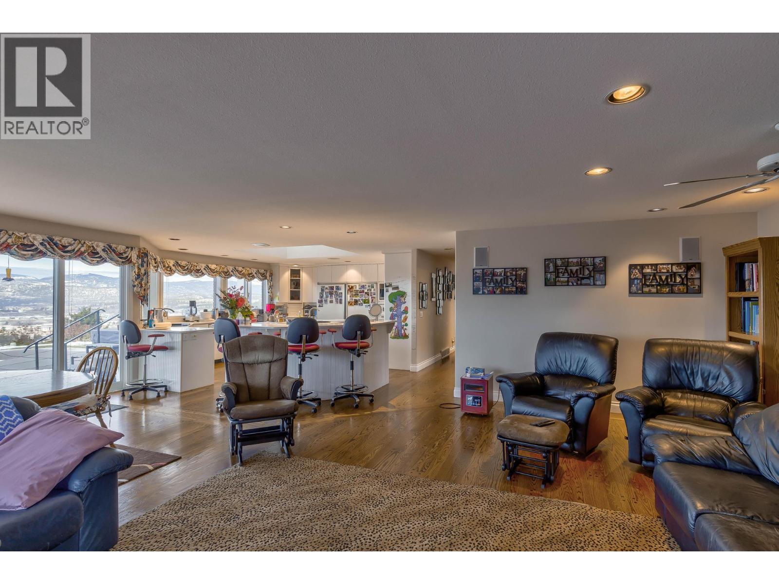 1135 Graf Road, Kelowna, British Columbia  V1P 1B8 - Photo 31 - 10396268