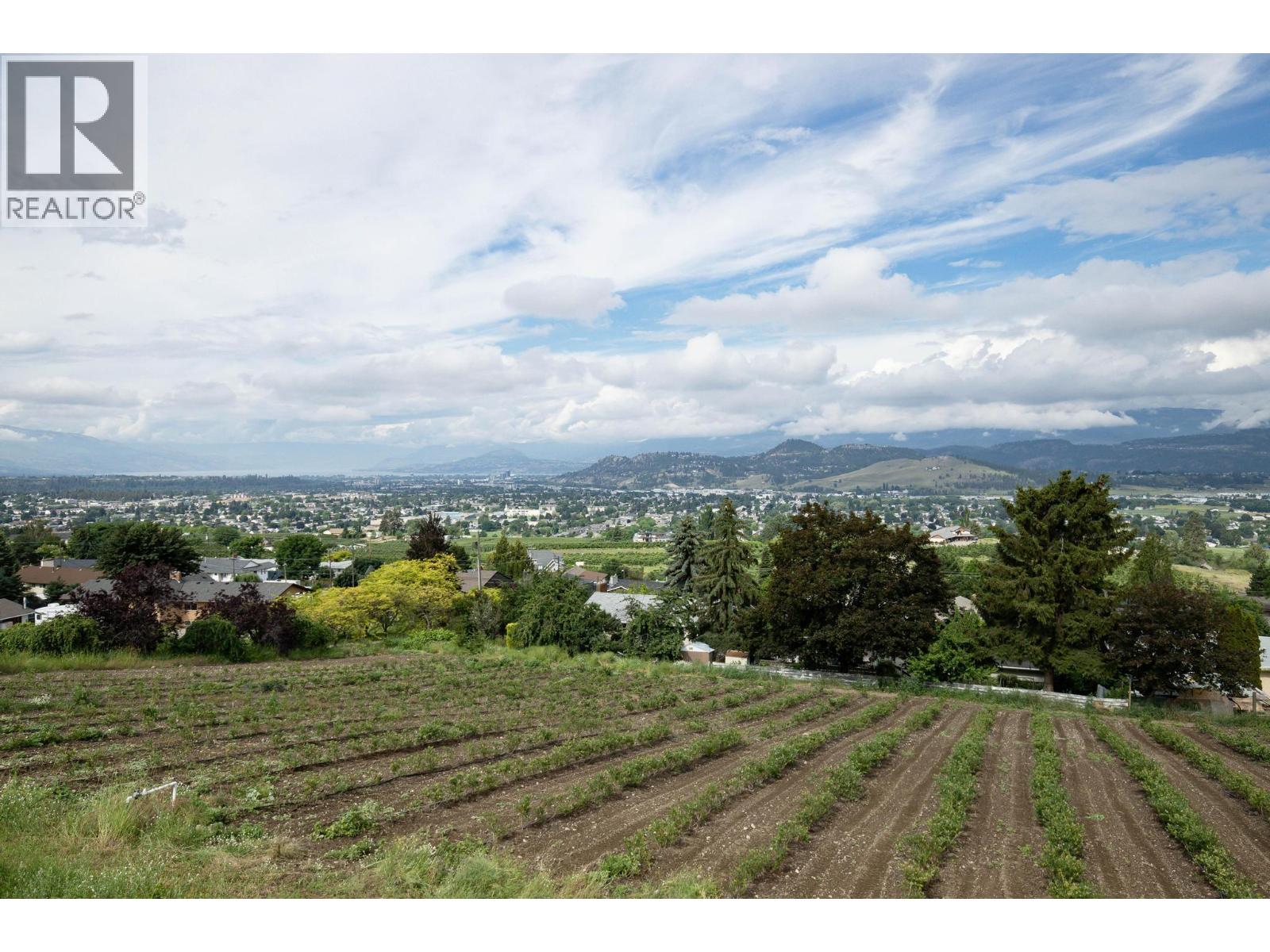 1135 Graf Road, Kelowna, British Columbia  V1P 1B8 - Photo 63 - 10396268