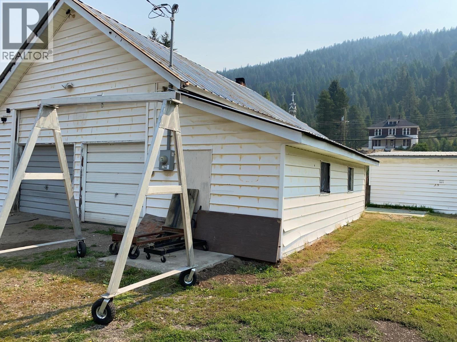 321 N Kimberley Avenue, Greenwood, British Columbia  V0H 1J0 - Photo 3 - 10396441