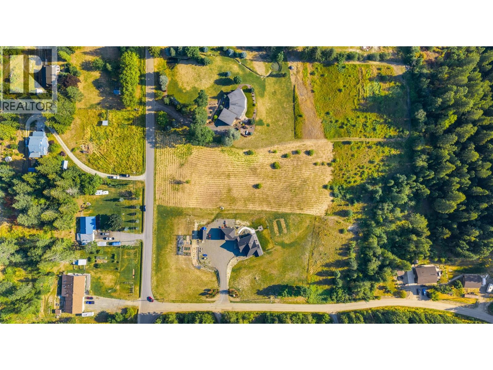 1624 Evans Road, Creston, British Columbia  V0B 1G7 - Photo 2 - 10396394