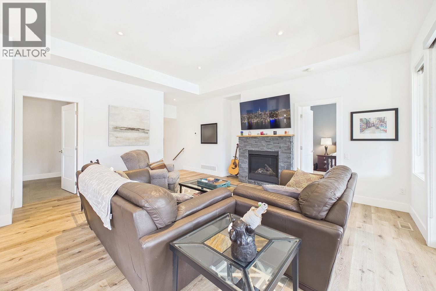 187 Echo Ridge Drive, Kelowna, British Columbia  V1V 0C9 - Photo 4 - 10396192