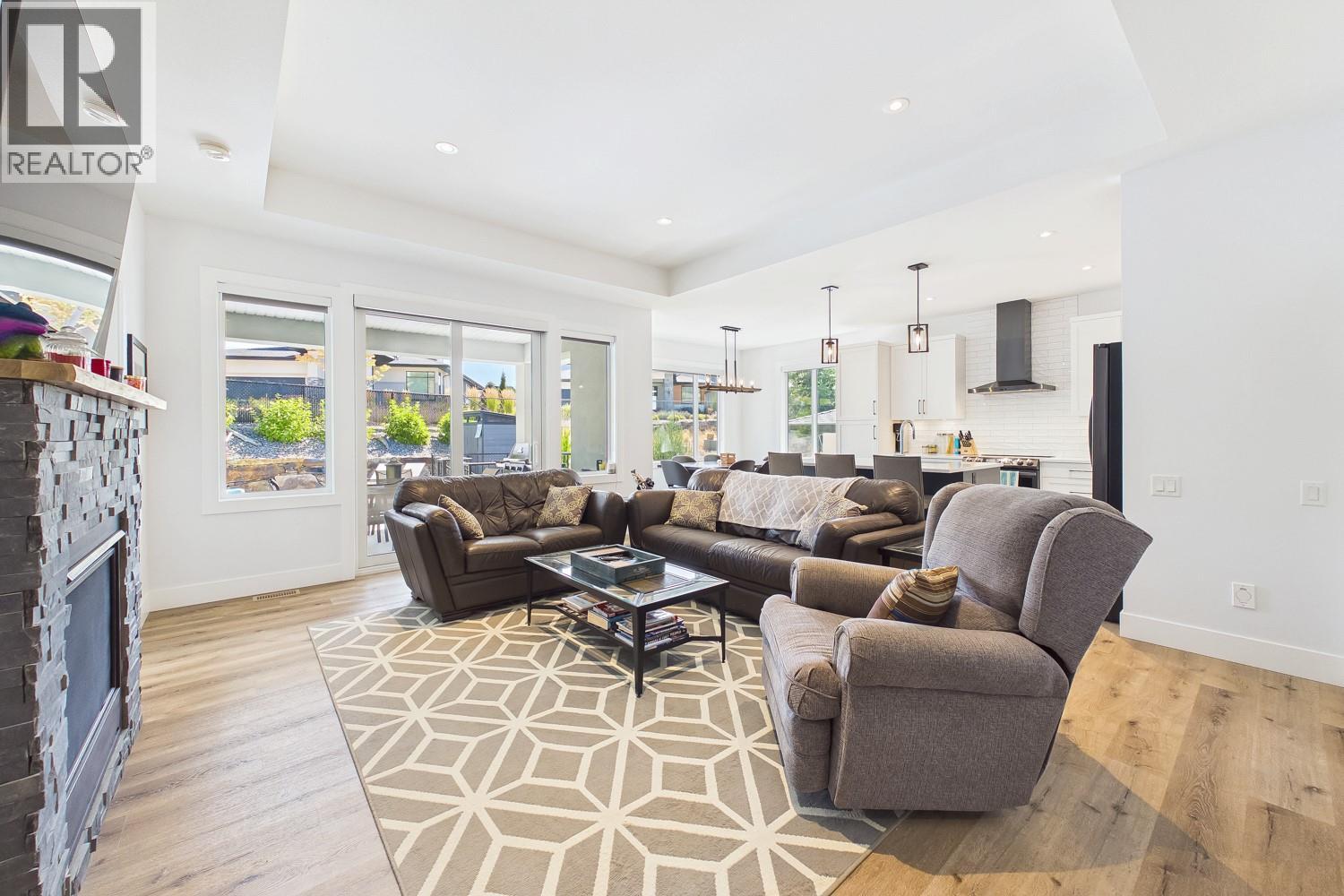 187 Echo Ridge Drive, Kelowna, British Columbia  V1V 0C9 - Photo 7 - 10396192