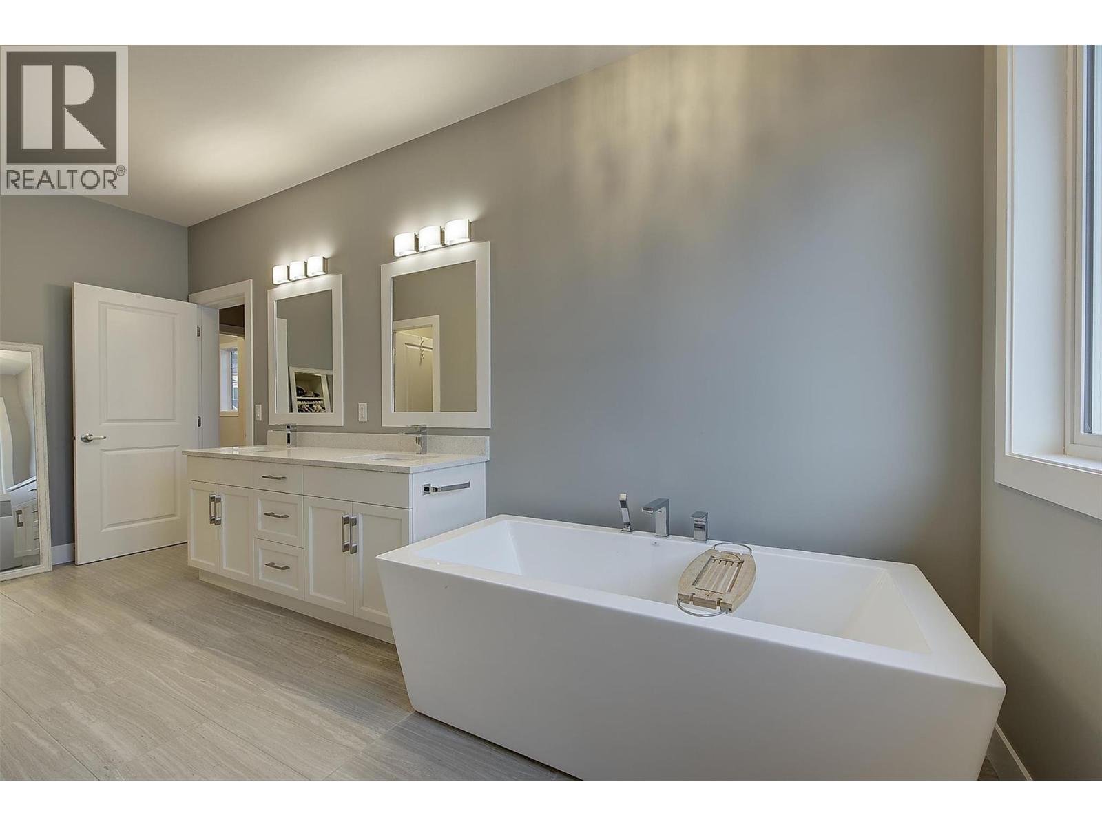 2383 Hawks Boulevard, West Kelowna, British Columbia  V4T 0A7 - Photo 37 - 10396307