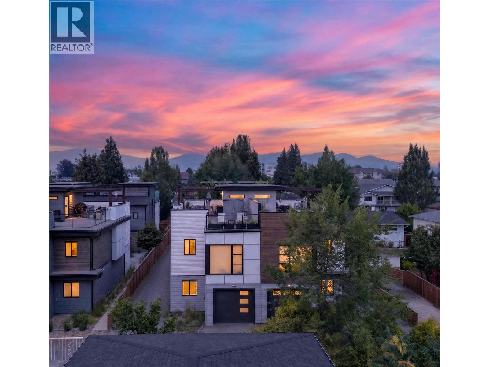 945 Borden Avenue Unit# 1, Kelowna, British Columbia  V1Y 6A5 - Photo 1 - 10396092