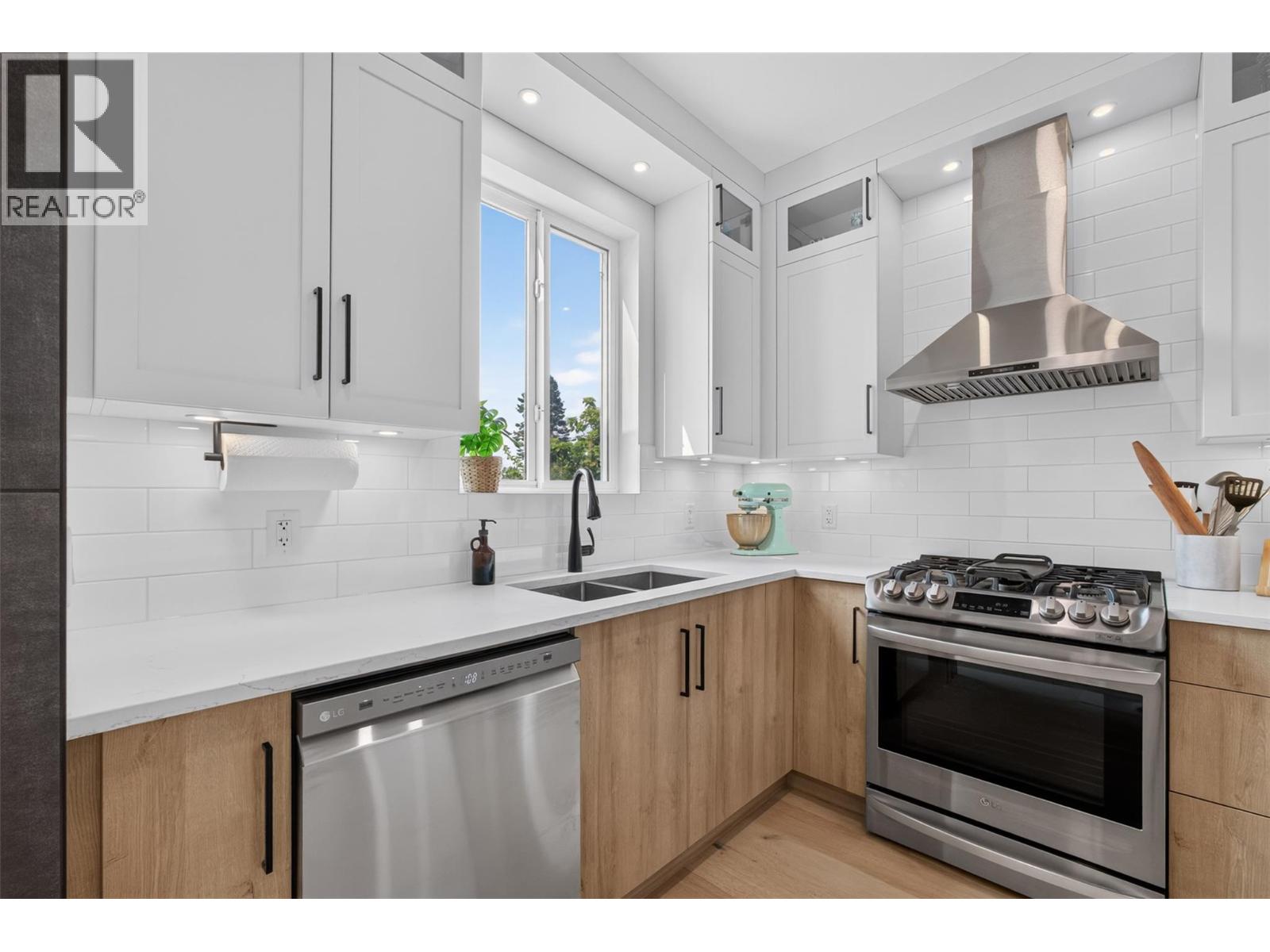 945 Borden Avenue Unit# 1, Kelowna, British Columbia  V1Y 6A5 - Photo 12 - 10396092