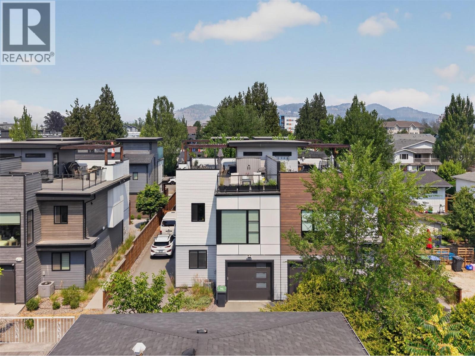 945 Borden Avenue Unit# 1, Kelowna, British Columbia  V1Y 6A5 - Photo 2 - 10396092