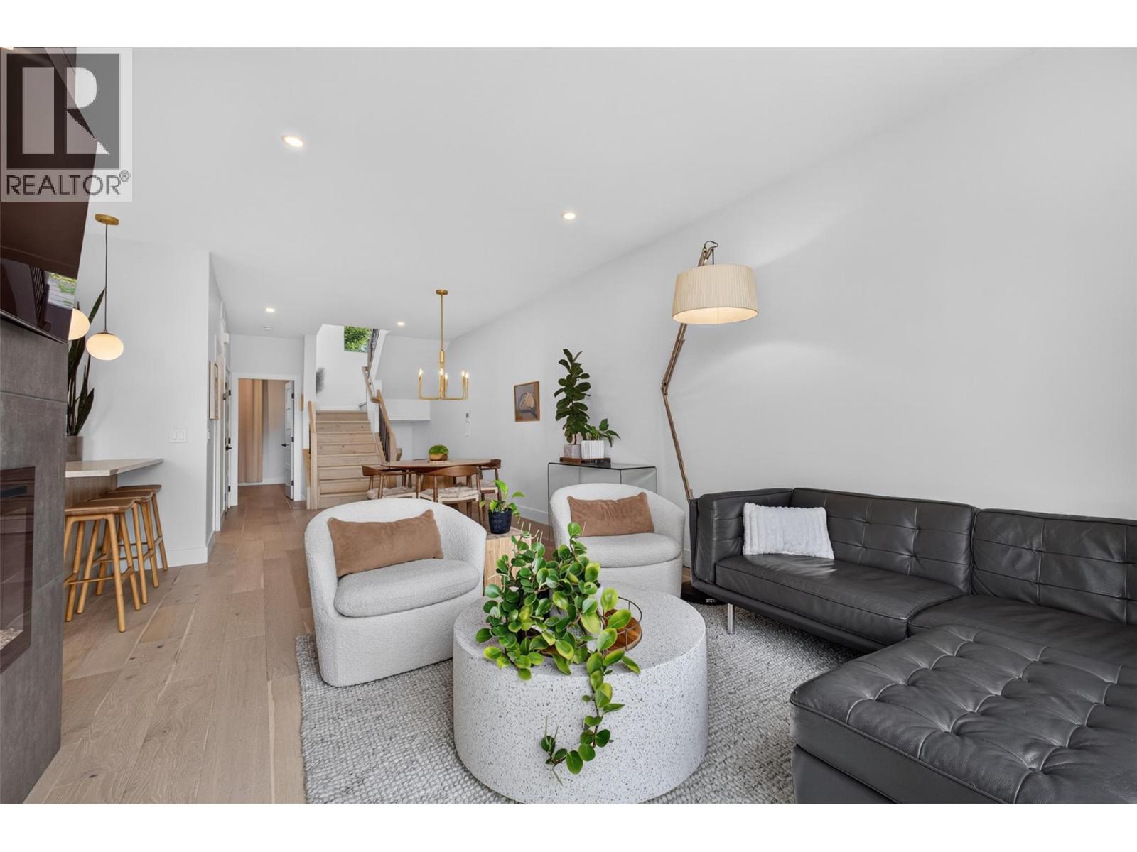 945 Borden Avenue Unit# 1, Kelowna, British Columbia  V1Y 6A5 - Photo 4 - 10396092
