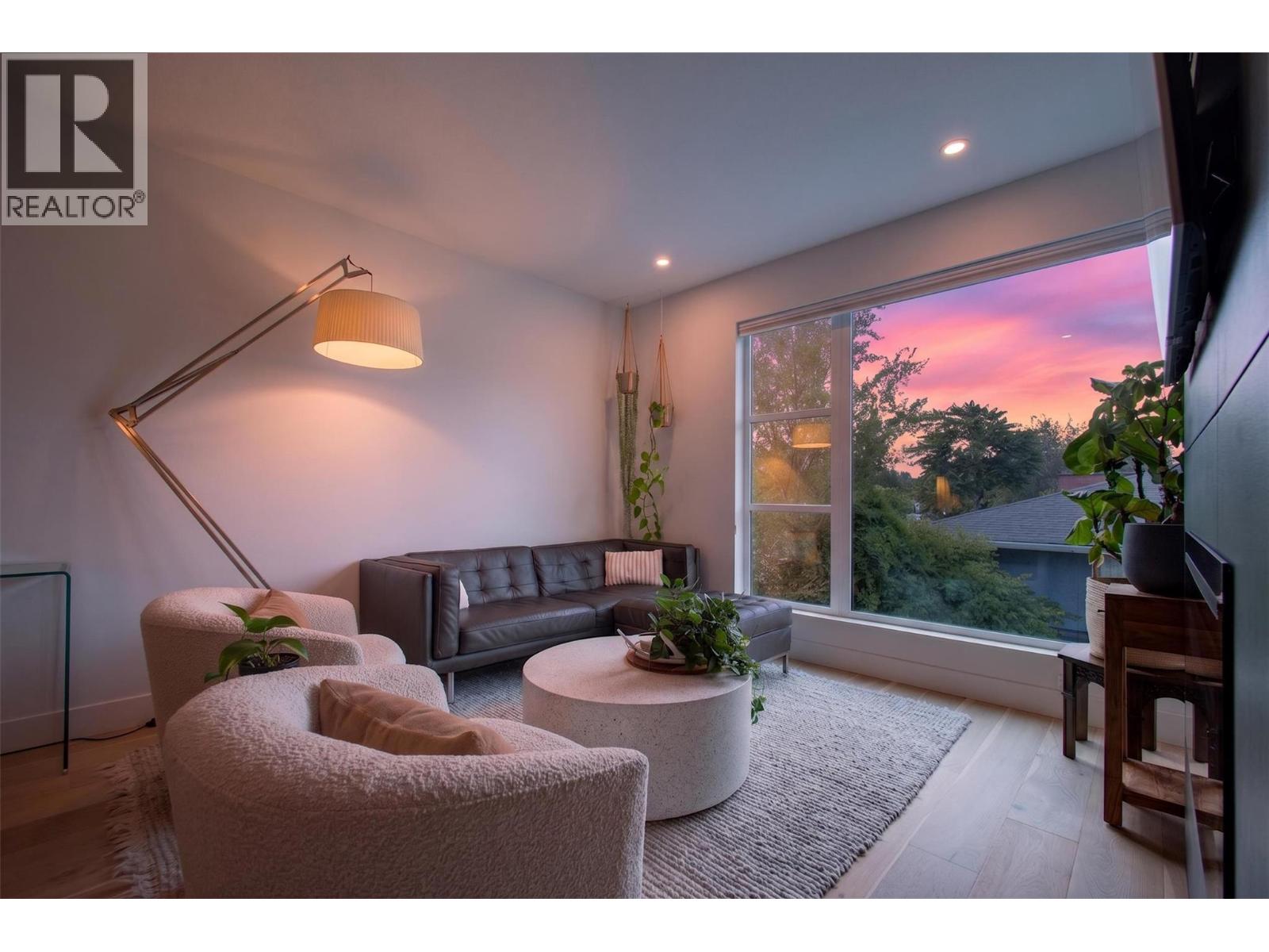 945 Borden Avenue Unit# 1, Kelowna, British Columbia  V1Y 6A5 - Photo 6 - 10396092