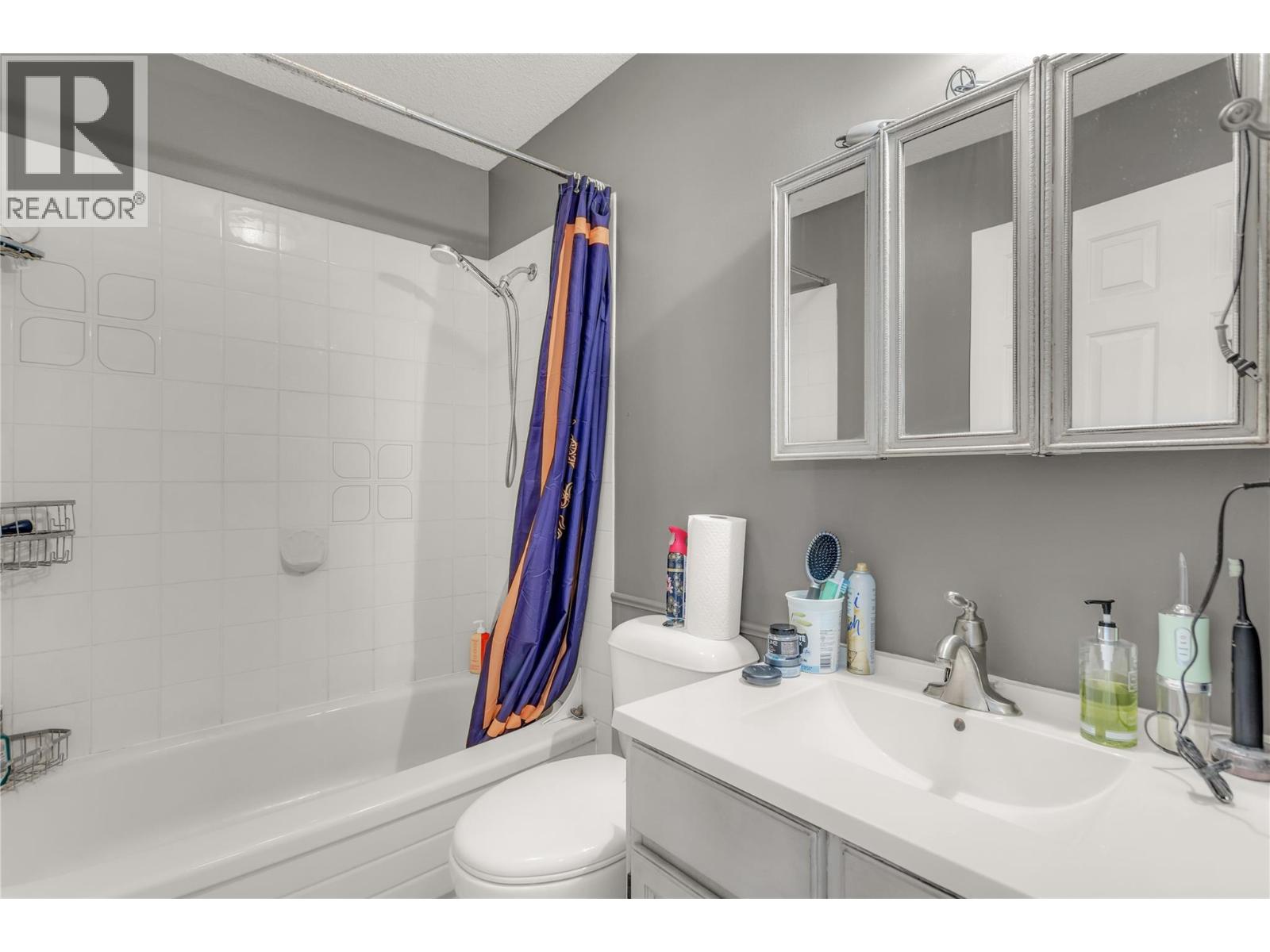 1675 Thayer Court Unit# 1, Kelowna, British Columbia  V1Y 8M2 - Photo 24 - 10396337