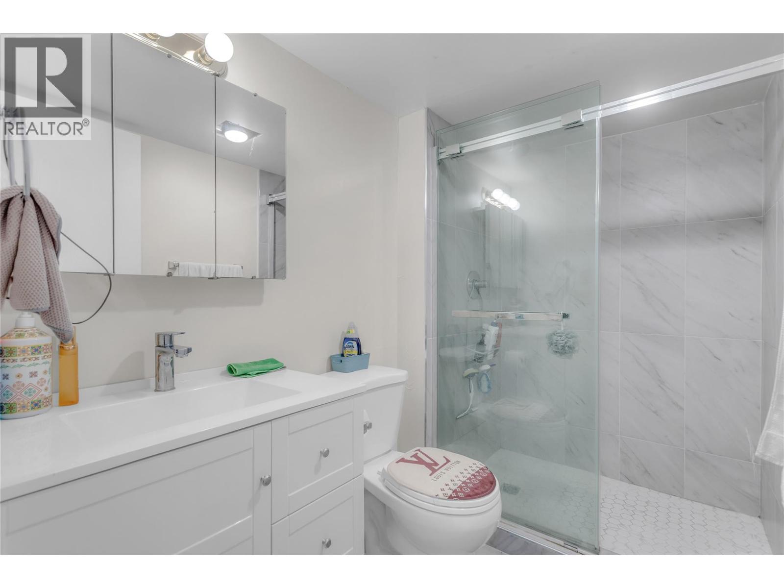 1675 Thayer Court Unit# 1, Kelowna, British Columbia  V1Y 8M2 - Photo 33 - 10396337