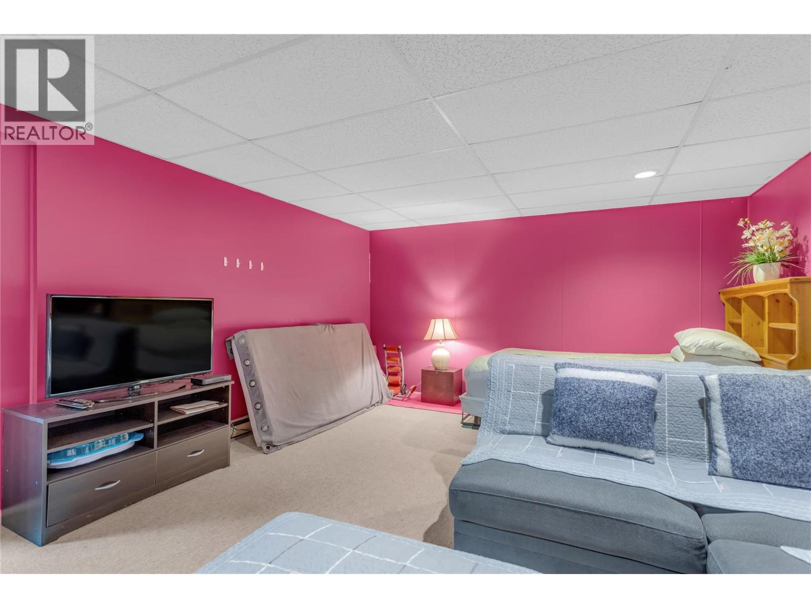 1675 Thayer Court Unit# 1, Kelowna, British Columbia  V1Y 8M2 - Photo 38 - 10396337