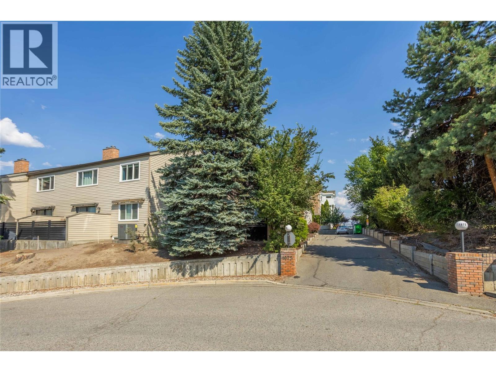1675 Thayer Court Unit# 1, Kelowna, British Columbia  V1Y 8M2 - Photo 44 - 10396337