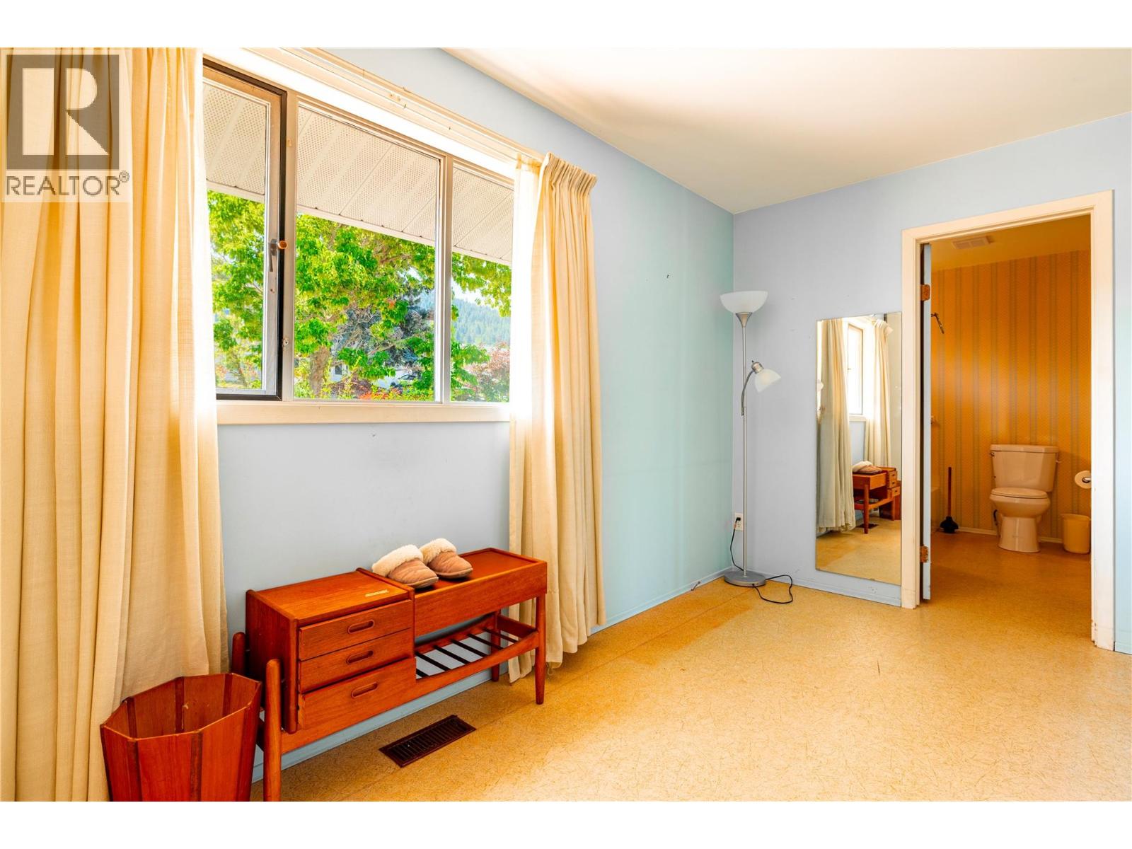 7315 Longacre Drive, Vernon, British Columbia  V1H 1H5 - Photo 19 - 10396102