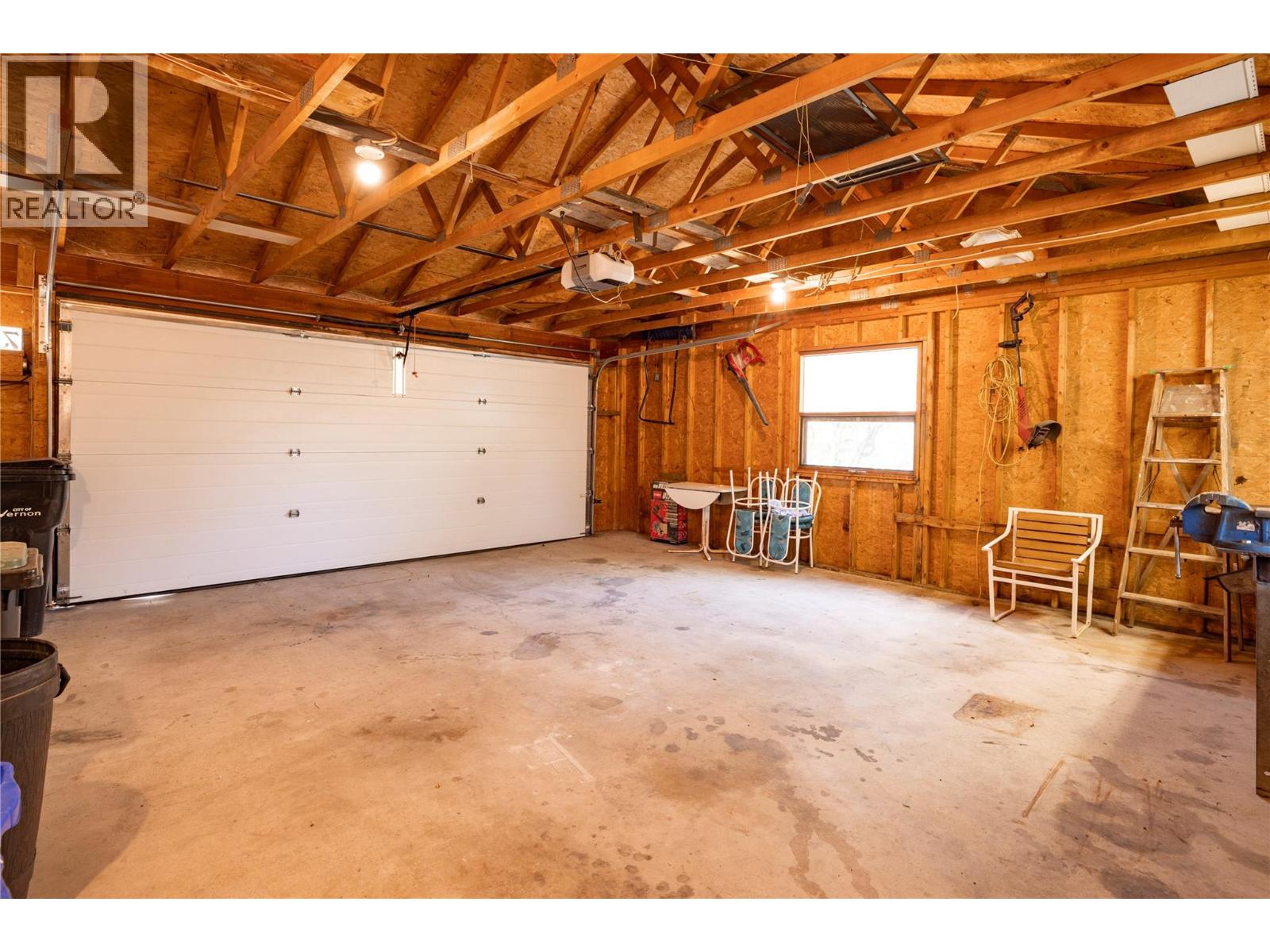 7315 Longacre Drive, Vernon, British Columbia  V1H 1H5 - Photo 30 - 10396102