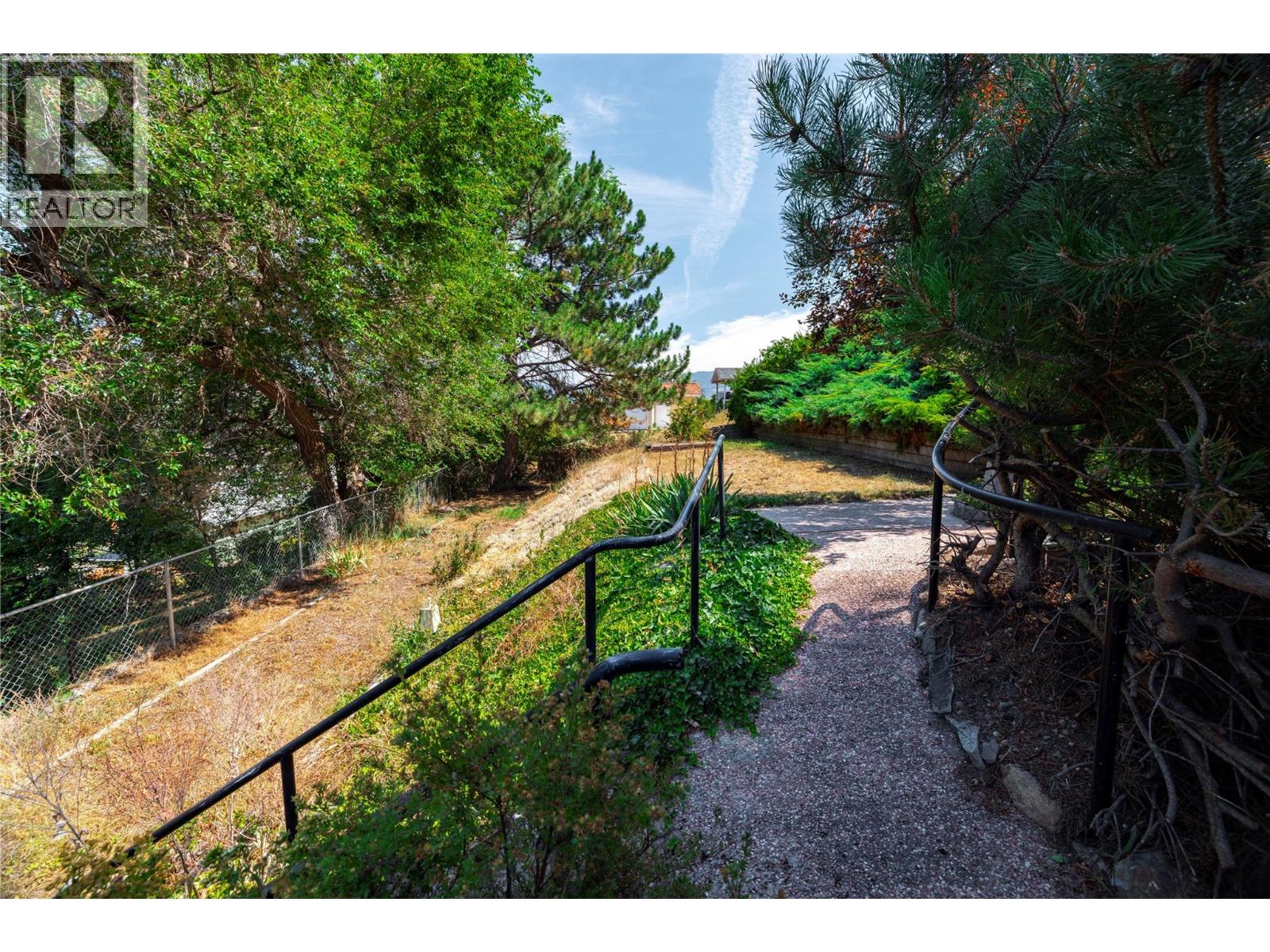 7315 Longacre Drive, Vernon, British Columbia  V1H 1H5 - Photo 36 - 10396102