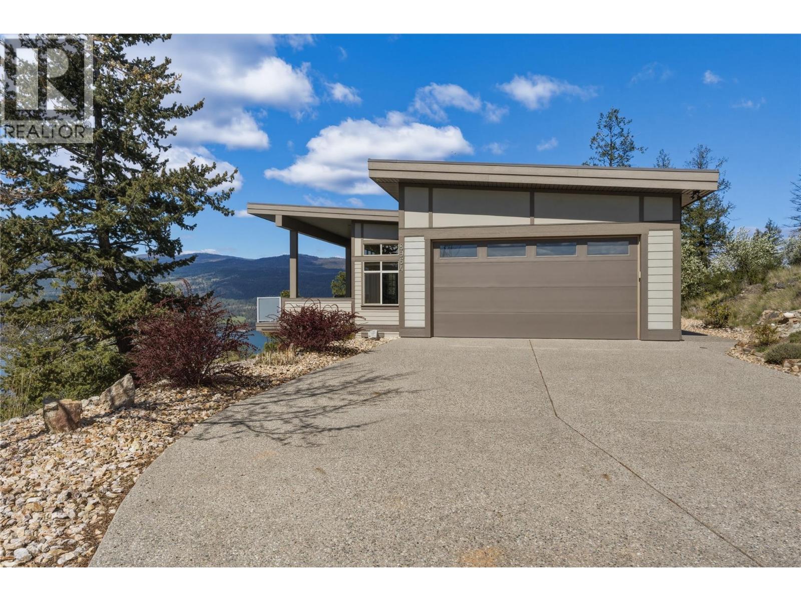 8964 Davidson Place, Vernon, British Columbia  V1H 2K9 - Photo 1 - 10396469