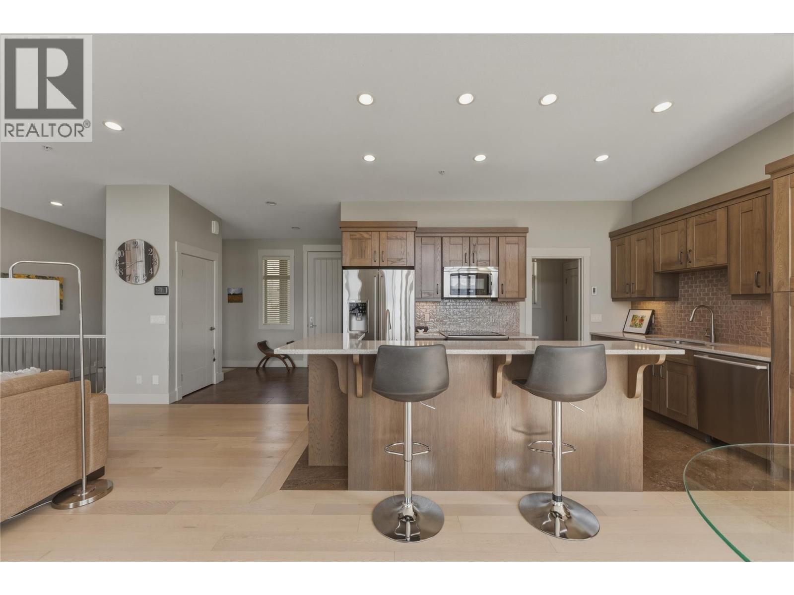 8964 Davidson Place, Vernon, British Columbia  V1H 2K9 - Photo 13 - 10396469