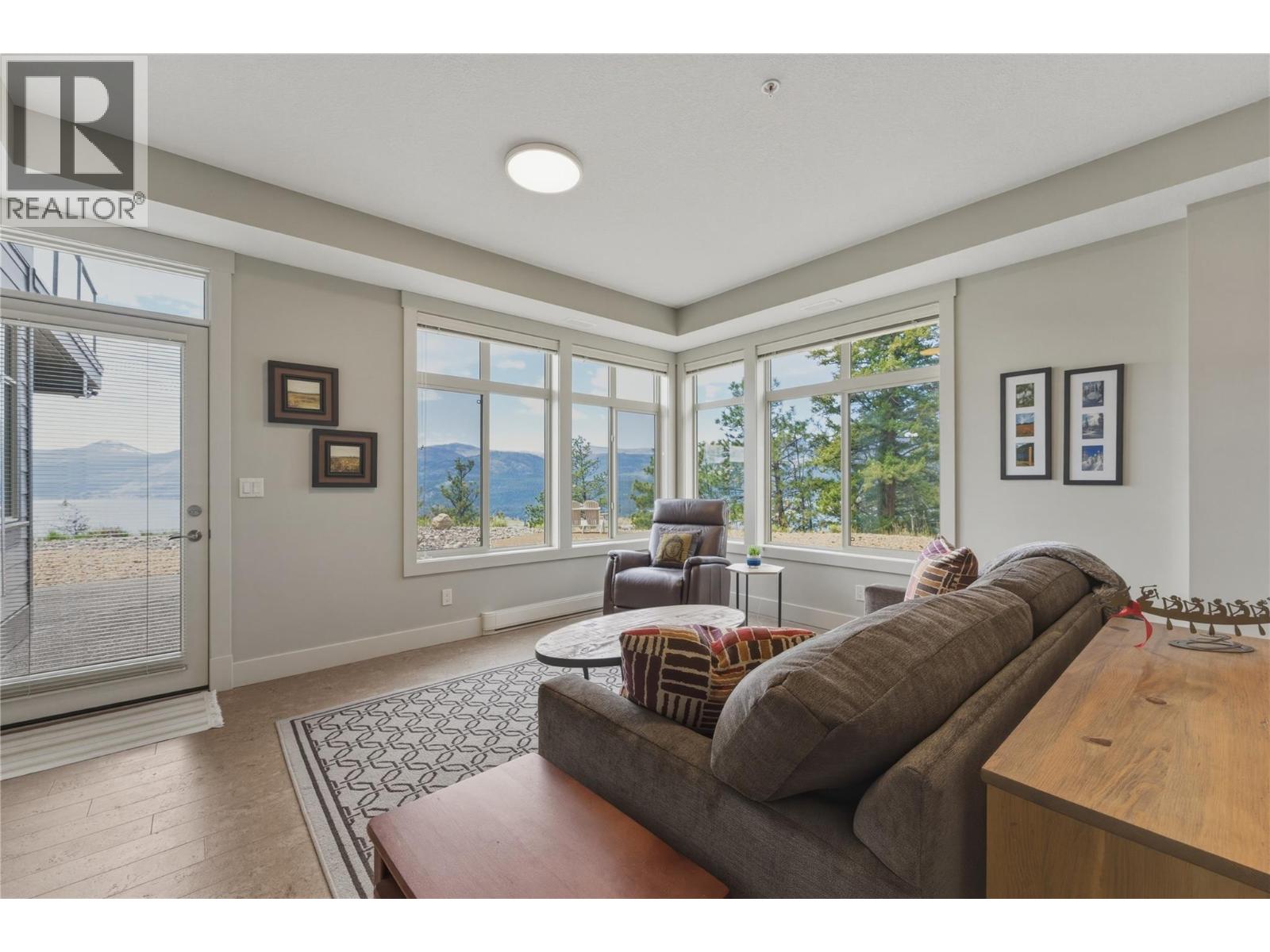 8964 Davidson Place, Vernon, British Columbia  V1H 2K9 - Photo 28 - 10396469