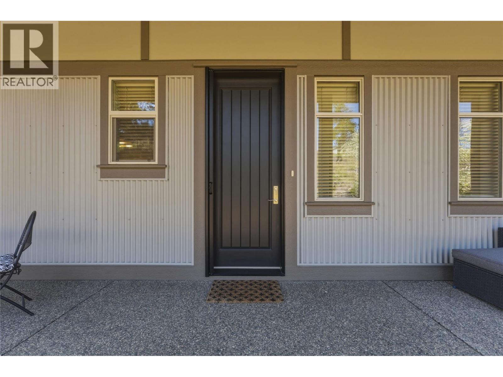 8964 Davidson Place, Vernon, British Columbia  V1H 2K9 - Photo 5 - 10396469