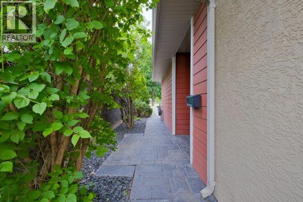 755 Birch Avenue, Kelowna, British Columbia  V1Y 5H3 - Photo 2 - 10396344