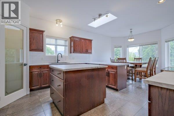 755 Birch Avenue, Kelowna, British Columbia  V1Y 5H3 - Photo 8 - 10396344