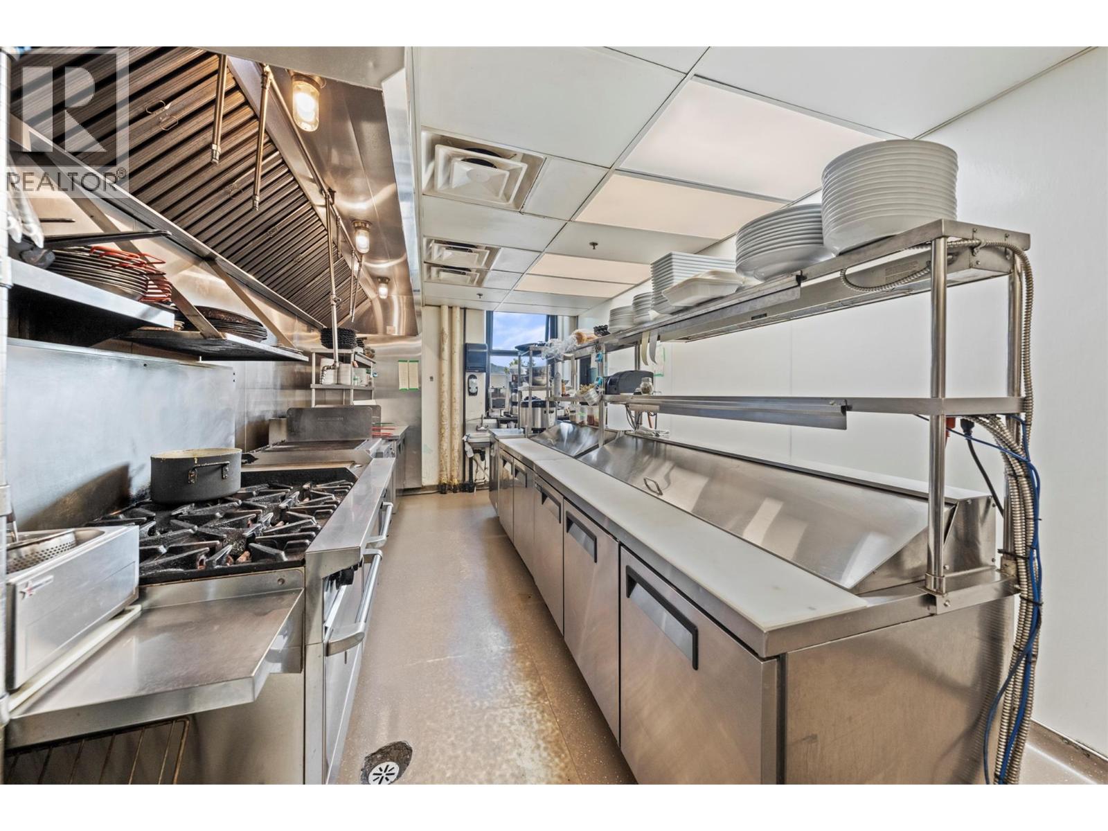 616 Third Street W, Revelstoke, British Columbia  V1E 0B4 - Photo 14 - 10352878