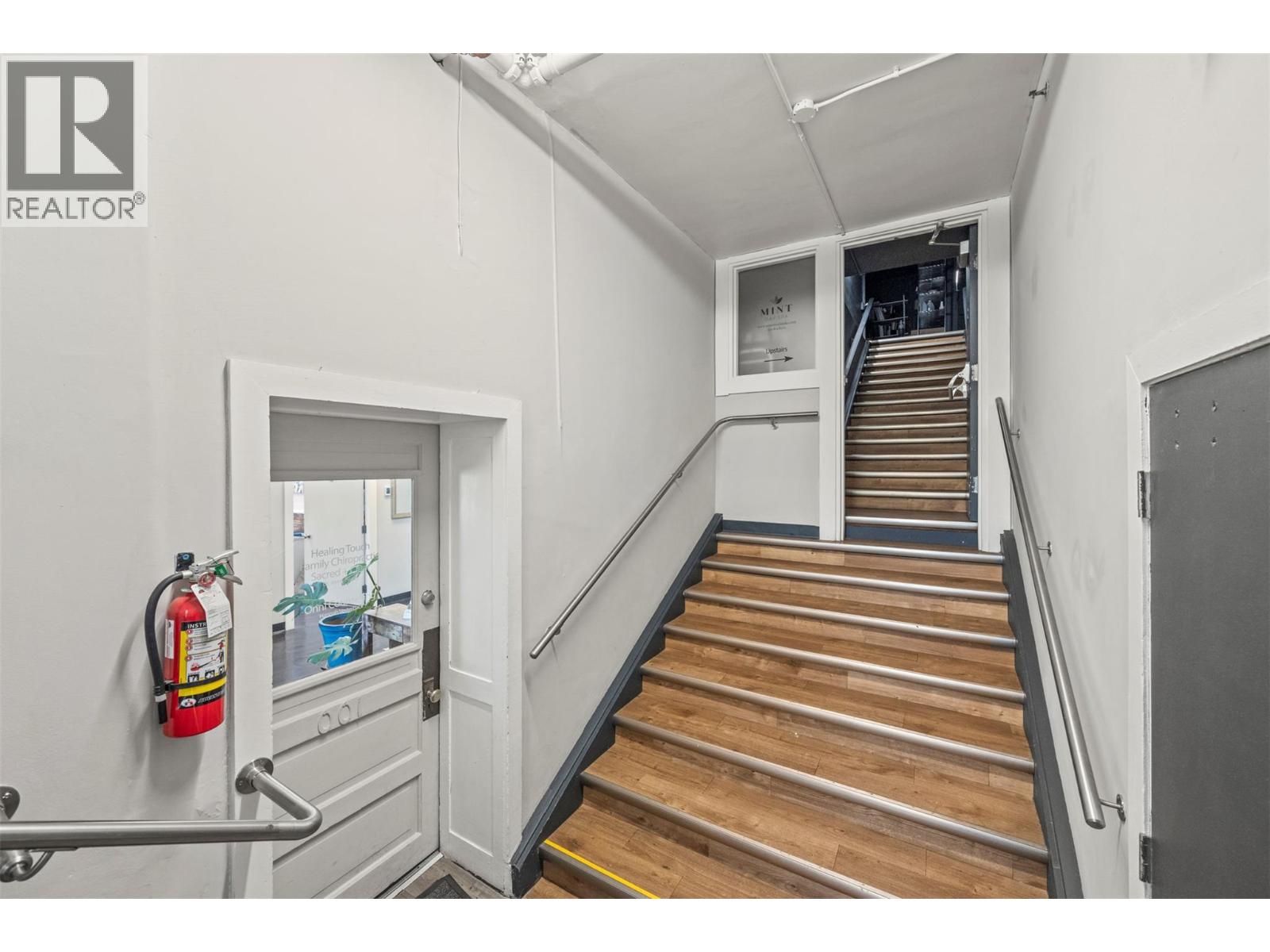 616 Third Street W, Revelstoke, British Columbia  V1E 0B4 - Photo 16 - 10352878