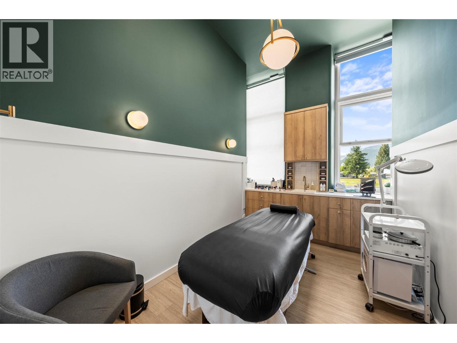616 Third Street W, Revelstoke, British Columbia  V1E 0B4 - Photo 22 - 10352878