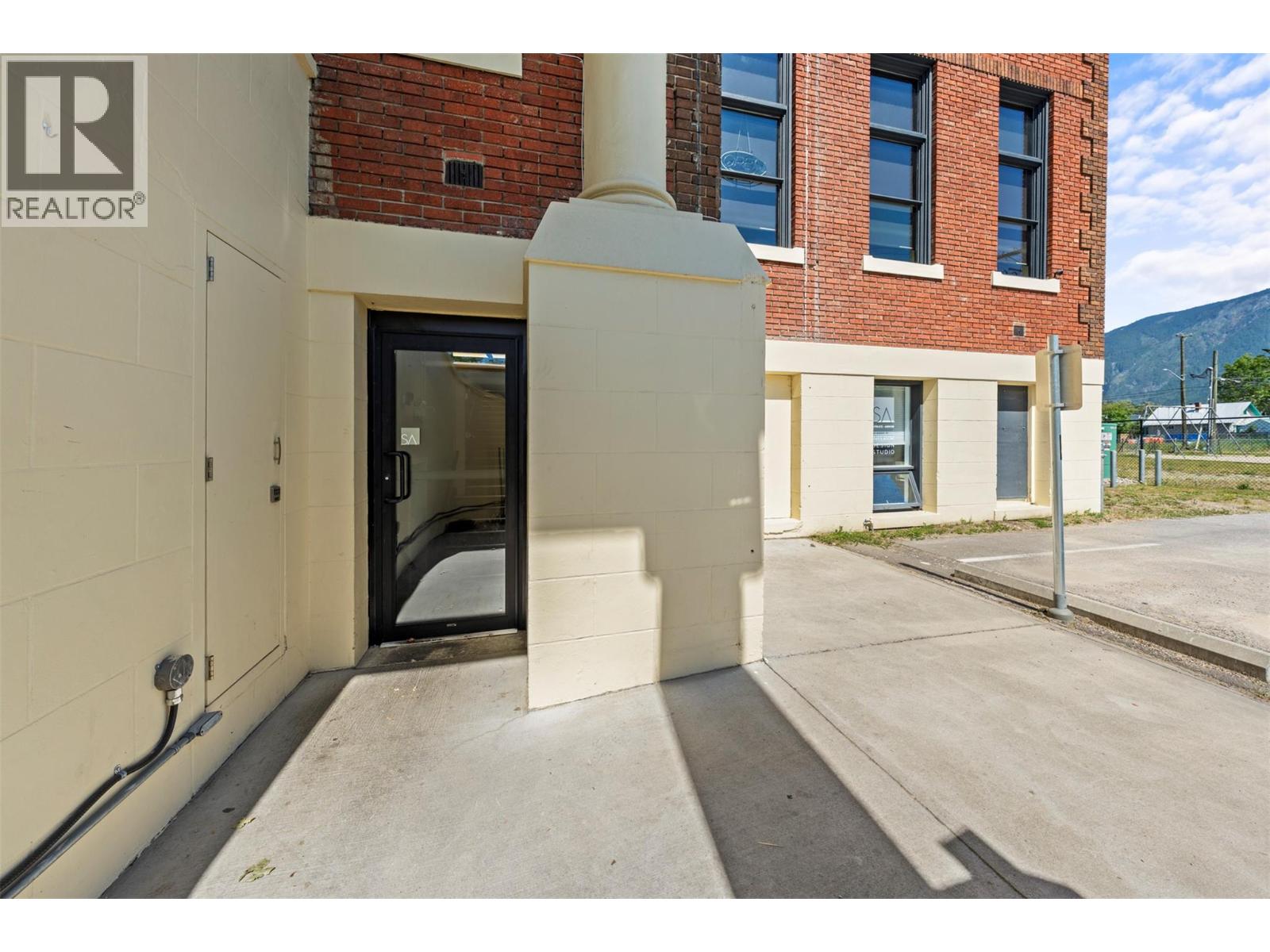 616 Third Street W, Revelstoke, British Columbia  V1E 0B4 - Photo 45 - 10352878