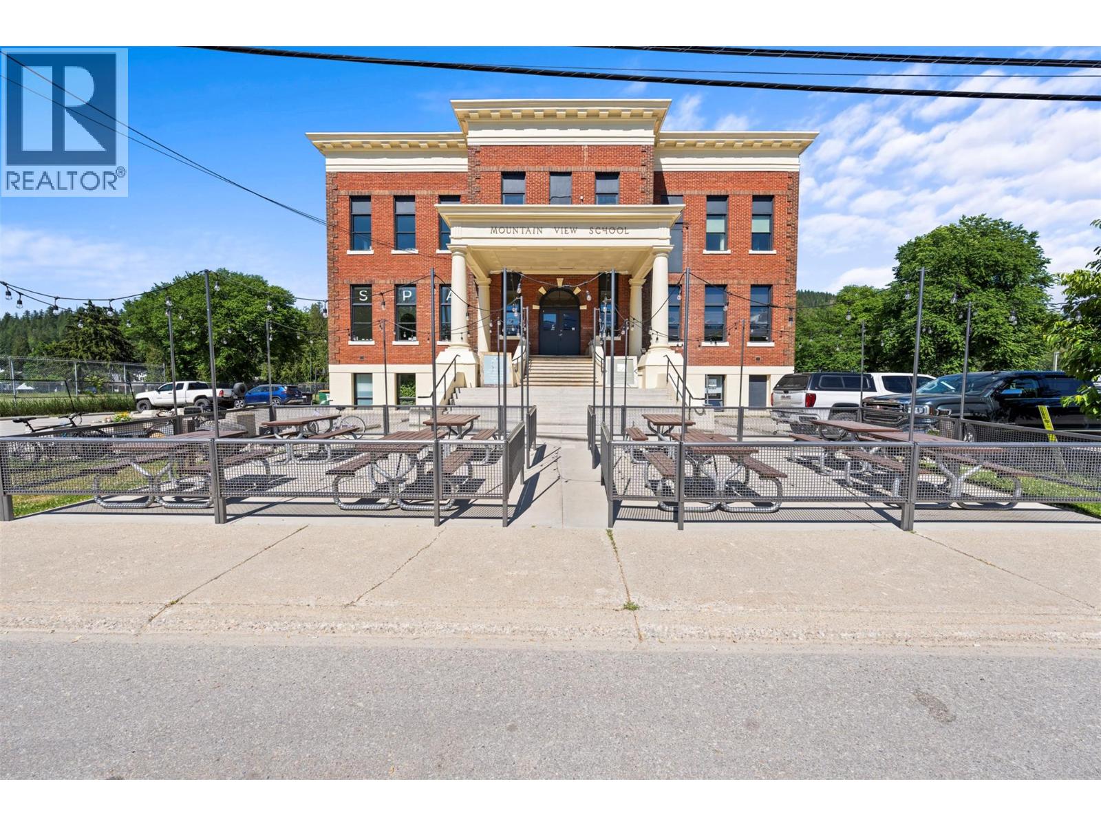616 Third Street W, Revelstoke, British Columbia  V1E 0B4 - Photo 64 - 10352878