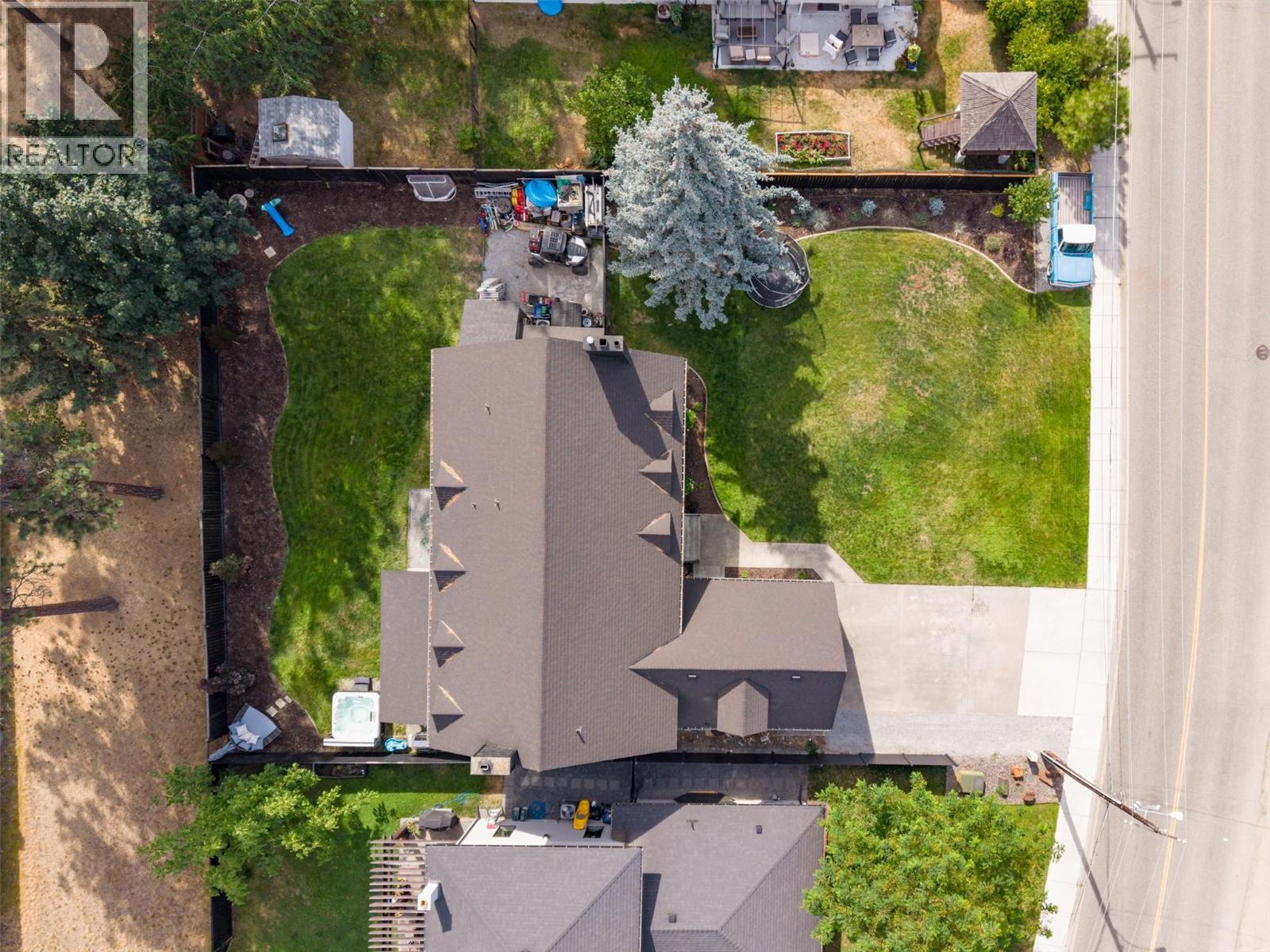 687 Barnaby Road, Kelowna, British Columbia  V1W 4N8 - Photo 57 - 10396384
