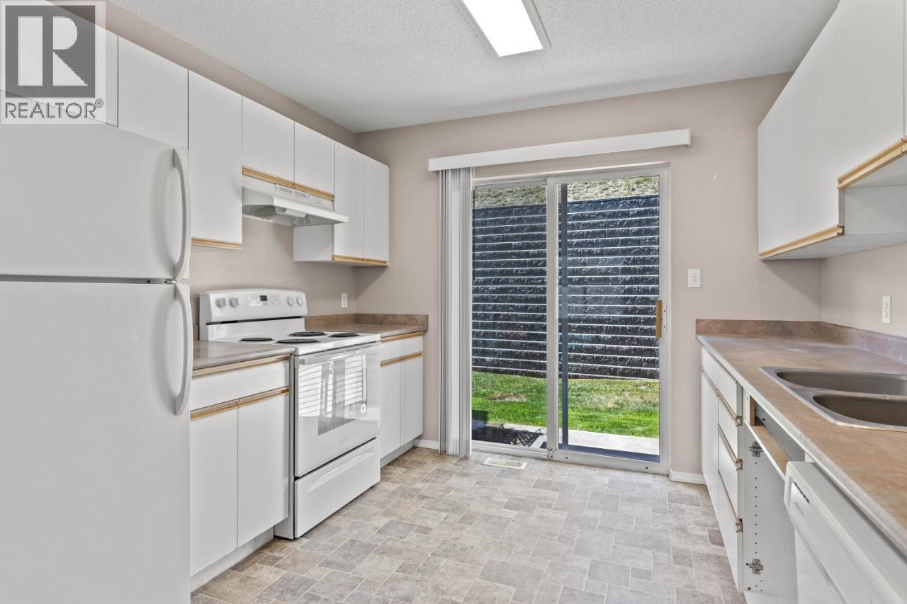 1920 Hugh Allan Drive Unit# 25, Kamloops, British Columbia  V1S 1Y5 - Photo 4 - 10396286