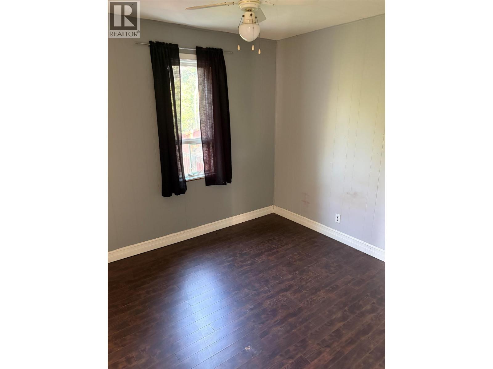 626 Hendry Street, Trail, British Columbia  V1R 3J3 - Photo 10 - 10395887