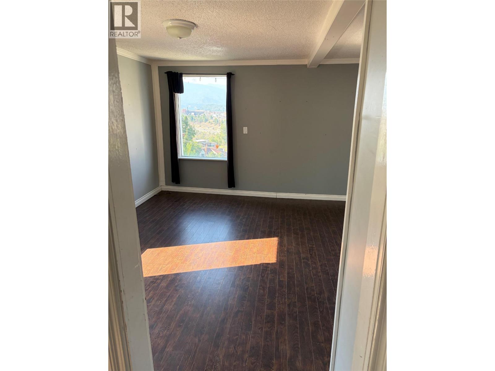 626 Hendry Street, Trail, British Columbia  V1R 3J3 - Photo 12 - 10395887