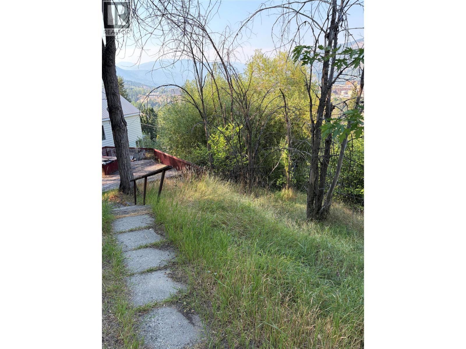 626 Hendry Street, Trail, British Columbia  V1R 3J3 - Photo 36 - 10395887
