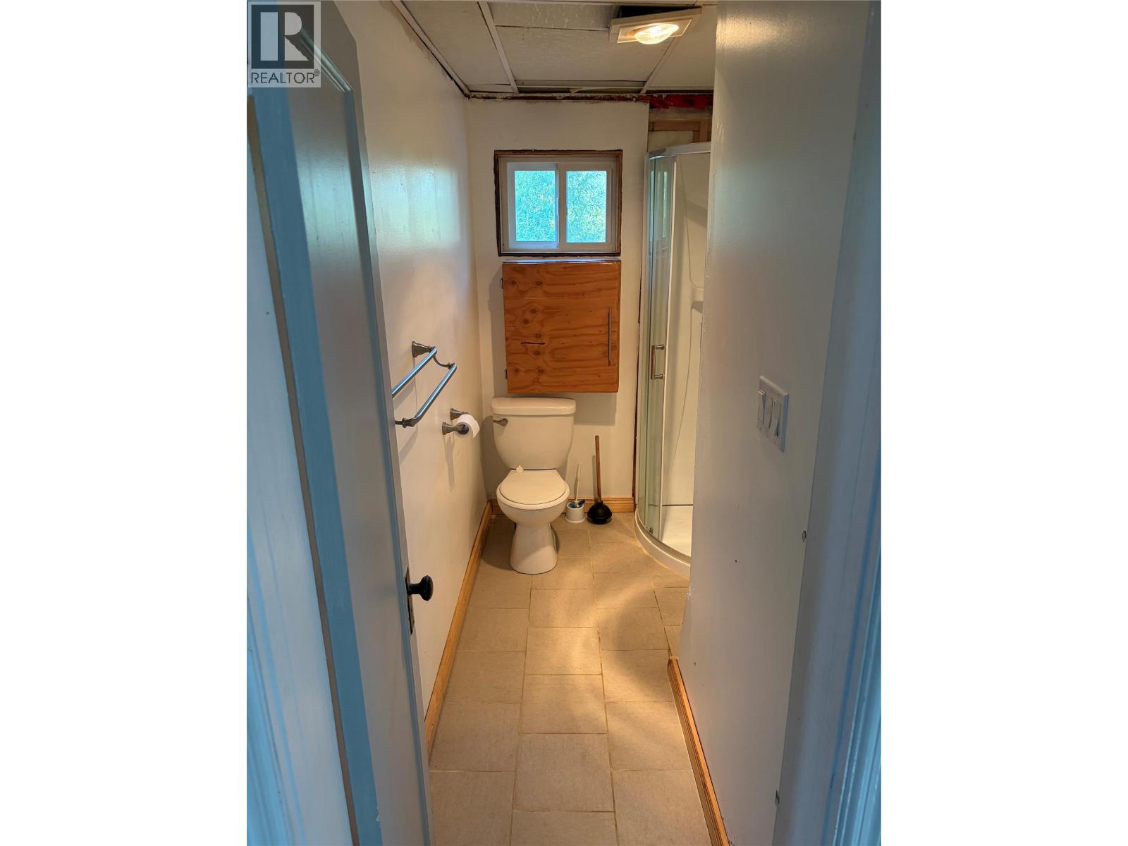 626 Hendry Street, Trail, British Columbia  V1R 3J3 - Photo 8 - 10395887