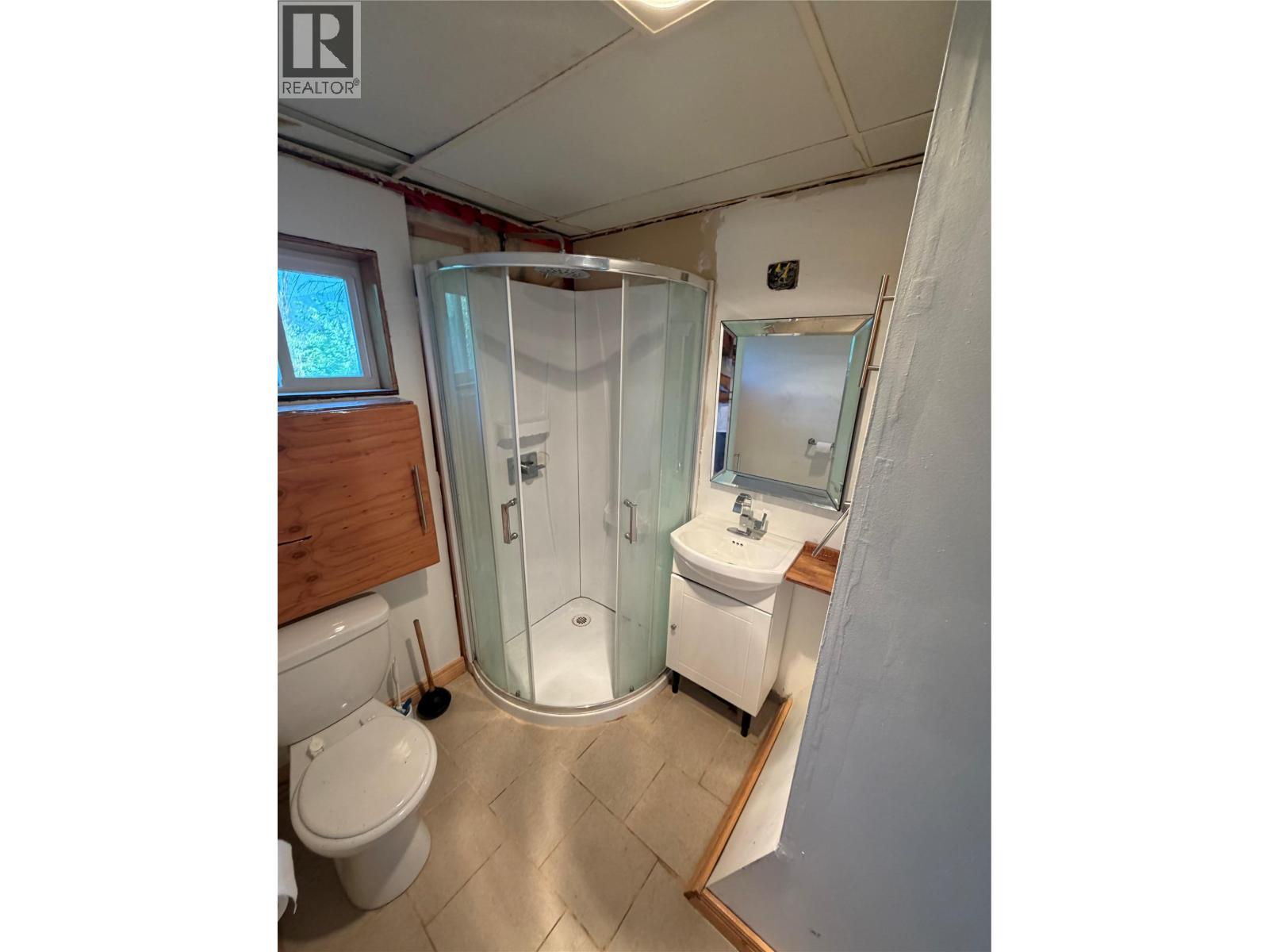 626 Hendry Street, Trail, British Columbia  V1R 3J3 - Photo 9 - 10395887