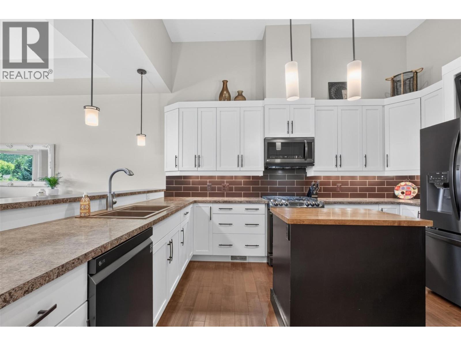 1394 Glenview Avenue, Kelowna, British Columbia  V1Y 9R8 - Photo 9 - 10395620