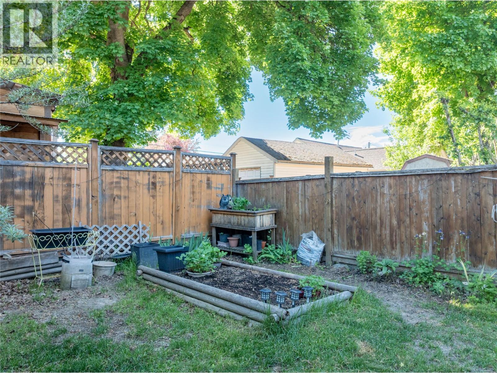 704 Knight Avenue, Enderby, British Columbia  V0E 1V0 - Photo 15 - 10396492