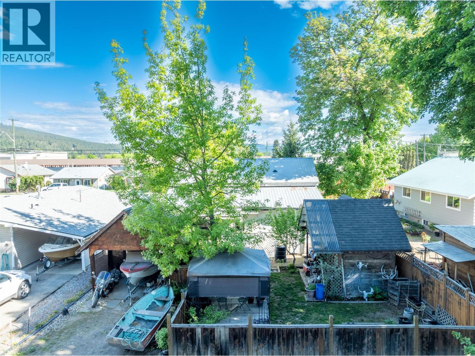 704 Knight Avenue, Enderby, British Columbia  V0E 1V0 - Photo 9 - 10396492