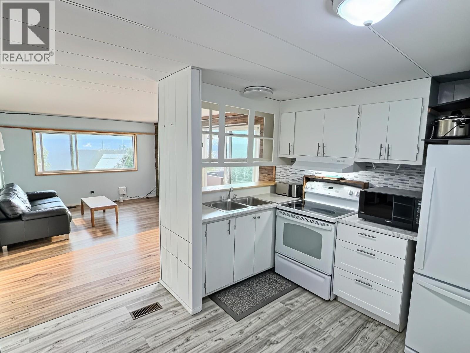 5399 Shelly Drive, Kamloops, British Columbia  V2C 5A7 - Photo 19 - 10396372