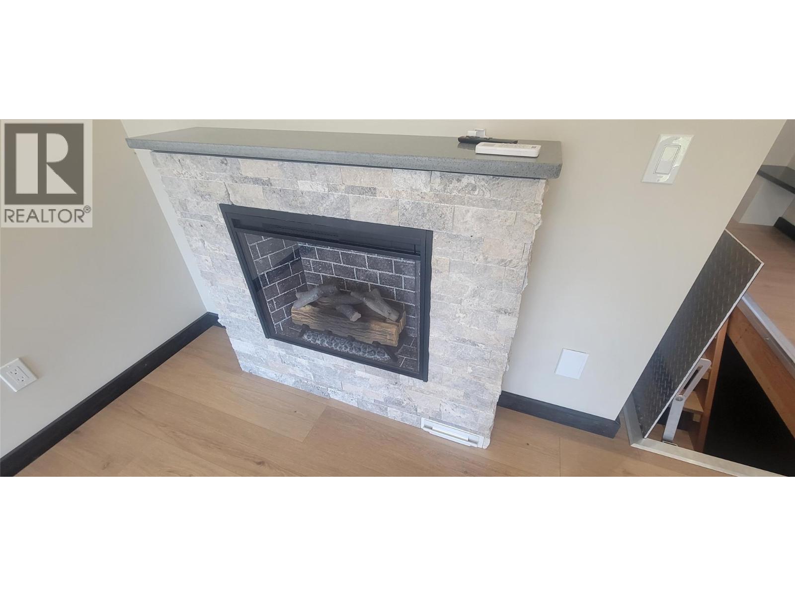 611 Casley Court Unit# 3, New Denver, British Columbia  V0G 1S1 - Photo 12 - 10396221
