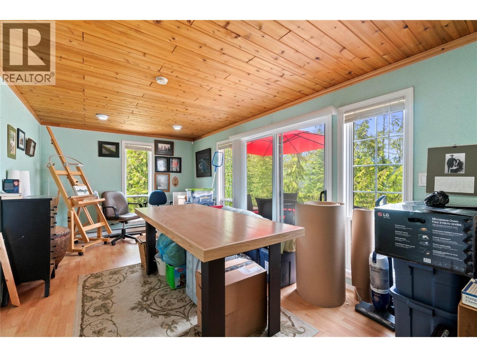 5121 Ivy Road, Eagle Bay, British Columbia  V0E 1T0 - Photo 18 - 10396229