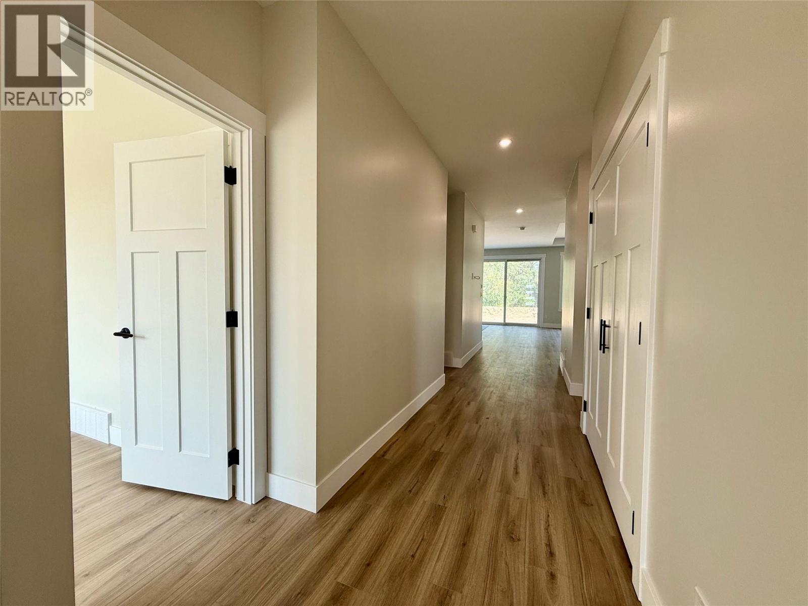 1814 Foxwood Trail, Windermere, British Columbia  V0B 2L2 - Photo 3 - 10396447