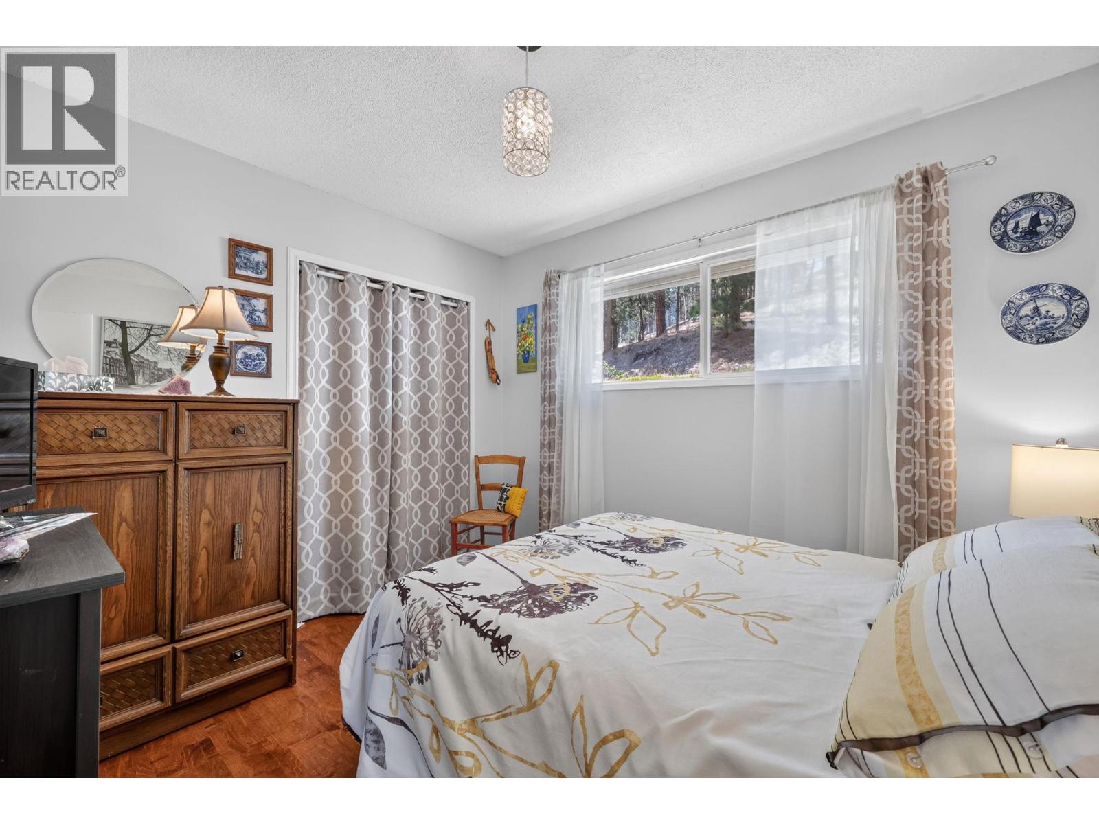 5868 Macgregor Road, Peachland, British Columbia  V0H 1X4 - Photo 17 - 10395254